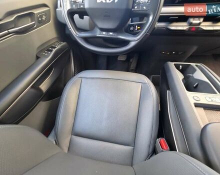 Черный Киа EV9, объемом двигателя 0 л и пробегом 9 тыс. км за 53900 $, фото 42 на Automoto.ua