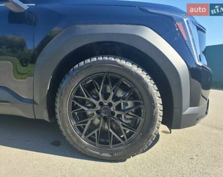 Черный Киа EV9, объемом двигателя 0 л и пробегом 9 тыс. км за 53900 $, фото 64 на Automoto.ua