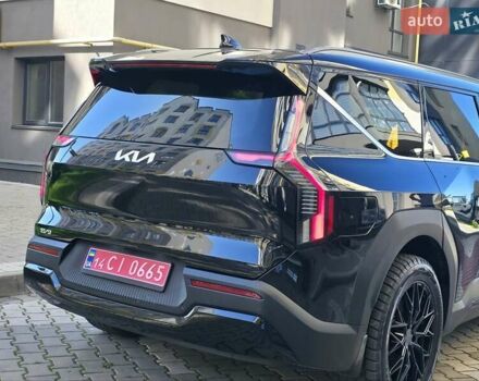 Черный Киа EV9, объемом двигателя 0 л и пробегом 9 тыс. км за 53900 $, фото 6 на Automoto.ua