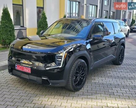 Черный Киа EV9, объемом двигателя 0 л и пробегом 9 тыс. км за 53900 $, фото 24 на Automoto.ua