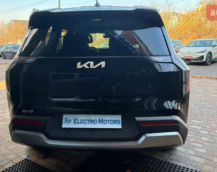 Чорний Кіа EV9, об'ємом двигуна 0 л та пробігом 25 тис. км за 38500 $, фото 3 на Automoto.ua