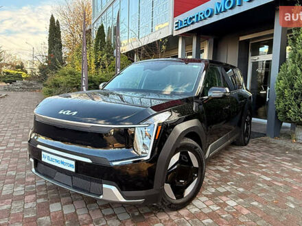 Черный Киа EV9, объемом двигателя 0 л и пробегом 25 тыс. км за 38500 $, фото 1 на Automoto.ua