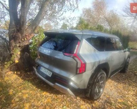 Сірий Кіа EV9, об'ємом двигуна 0 л та пробігом 46 тис. км за 38400 $, фото 4 на Automoto.ua