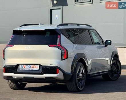 Серый Киа EV9, объемом двигателя 0 л и пробегом 8 тыс. км за 49500 $, фото 14 на Automoto.ua