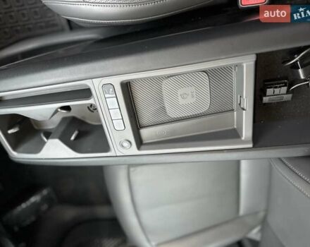 Серый Киа EV9, объемом двигателя 0 л и пробегом 16 тыс. км за 39800 $, фото 19 на Automoto.ua