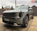 Серый Киа EV9, объемом двигателя 0 л и пробегом 16 тыс. км за 39800 $, фото 26 на Automoto.ua
