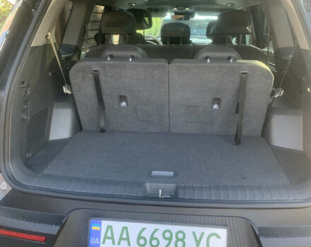 Киа EV9 2023 в Киеве на Automoto.ua Серый Киа EV9, объемом двигателя 0 л и пробегом 23 тыс. км за 49800 $, фото 9 на Automoto.ua