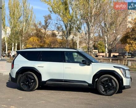 Серый Киа EV9, объемом двигателя 0 л и пробегом 8 тыс. км за 49500 $, фото 17 на Automoto.ua