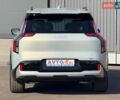 Серый Киа EV9, объемом двигателя 0 л и пробегом 8 тыс. км за 49500 $, фото 10 на Automoto.ua