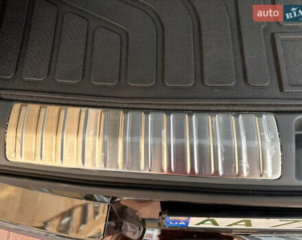 Киа EV9 2023 в Киеве на Automoto.ua Серый Киа EV9, объемом двигателя 0 л и пробегом 8 тыс. км за 61000 $, фото 19 на Automoto.ua