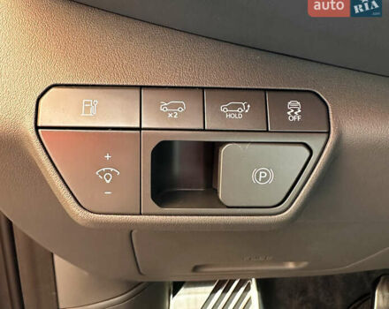 Киа EV9 2023 в Киеве на Automoto.ua Серый Киа EV9, объемом двигателя 0 л и пробегом 8 тыс. км за 61000 $, фото 33 на Automoto.ua