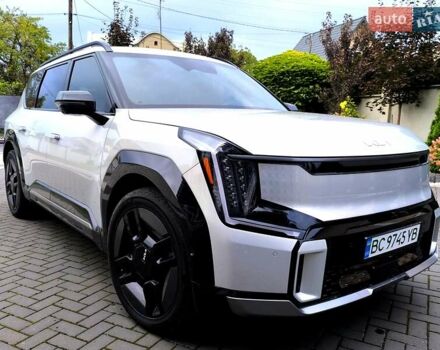 Серый Киа EV9, объемом двигателя 0 л и пробегом 9 тыс. км за 48500 $, фото 35 на Automoto.ua