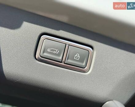 Серый Киа EV9, объемом двигателя 0 л и пробегом 8 тыс. км за 49500 $, фото 13 на Automoto.ua