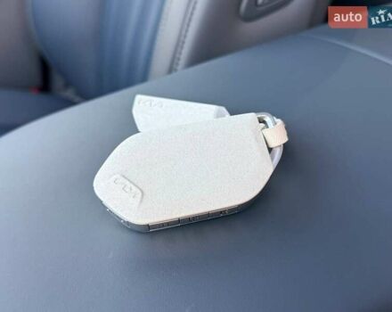 Серый Киа EV9, объемом двигателя 0 л и пробегом 8 тыс. км за 49500 $, фото 55 на Automoto.ua