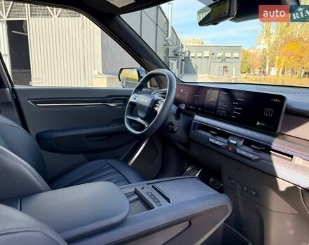Серый Киа EV9, объемом двигателя 0 л и пробегом 8 тыс. км за 49500 $, фото 30 на Automoto.ua