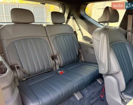 Серый Киа EV9, объемом двигателя 0 л и пробегом 8 тыс. км за 49500 $, фото 25 на Automoto.ua