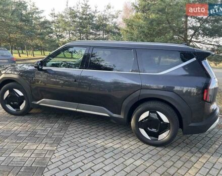 Серый Киа EV9, объемом двигателя 0 л и пробегом 30 тыс. км за 41985 $, фото 24 на Automoto.ua