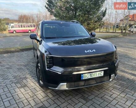 Серый Киа EV9, объемом двигателя 0 л и пробегом 30 тыс. км за 41985 $, фото 13 на Automoto.ua