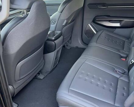 Серый Киа EV9, объемом двигателя 0 л и пробегом 30 тыс. км за 41985 $, фото 27 на Automoto.ua