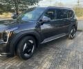 Серый Киа EV9, объемом двигателя 0 л и пробегом 30 тыс. км за 41985 $, фото 5 на Automoto.ua