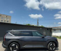 Серый Киа EV9, объемом двигателя 0 л и пробегом 9 тыс. км за 45900 $, фото 2 на Automoto.ua
