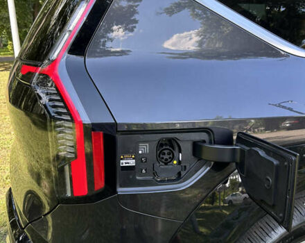 Сірий Кіа EV9, об'ємом двигуна 0 л та пробігом 19 тис. км за 59000 $, фото 22 на Automoto.ua