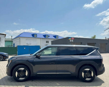 Серый Киа EV9, объемом двигателя 0 л и пробегом 9 тыс. км за 45900 $, фото 5 на Automoto.ua