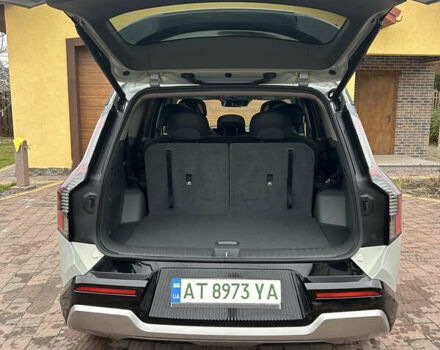 Серый Киа EV9, объемом двигателя 0 л и пробегом 12 тыс. км за 44000 $, фото 21 на Automoto.ua
