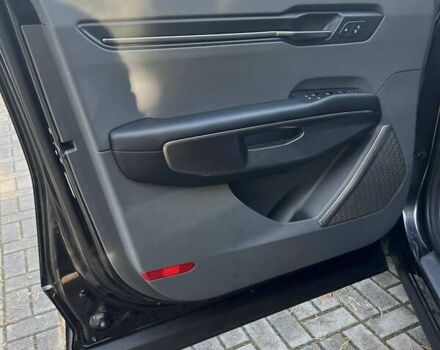 Серый Киа EV9, объемом двигателя 0 л и пробегом 30 тыс. км за 41985 $, фото 37 на Automoto.ua