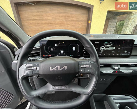 Серый Киа EV9, объемом двигателя 0 л и пробегом 12 тыс. км за 44000 $, фото 24 на Automoto.ua