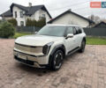Серый Киа EV9, объемом двигателя 0 л и пробегом 12 тыс. км за 44000 $, фото 1 на Automoto.ua