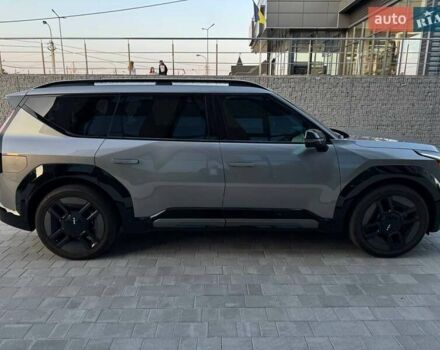 Серый Киа EV9, объемом двигателя 0 л и пробегом 11 тыс. км за 44500 $, фото 7 на Automoto.ua