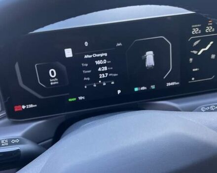 Серый Киа EV9, объемом двигателя 0 л и пробегом 30 тыс. км за 41985 $, фото 6 на Automoto.ua