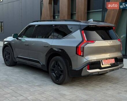 Серый Киа EV9, объемом двигателя 0 л и пробегом 11 тыс. км за 44500 $, фото 17 на Automoto.ua