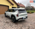 Серый Киа EV9, объемом двигателя 0 л и пробегом 12 тыс. км за 44000 $, фото 3 на Automoto.ua