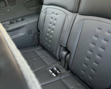 Серый Киа EV9, объемом двигателя 0 л и пробегом 30 тыс. км за 41985 $, фото 2 на Automoto.ua