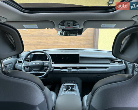 Серый Киа EV9, объемом двигателя 0 л и пробегом 12 тыс. км за 44000 $, фото 26 на Automoto.ua