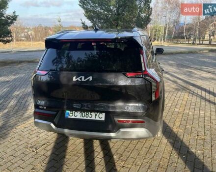 Серый Киа EV9, объемом двигателя 0 л и пробегом 30 тыс. км за 41985 $, фото 15 на Automoto.ua
