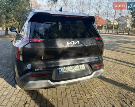 Серый Киа EV9, объемом двигателя 0 л и пробегом 30 тыс. км за 41985 $, фото 21 на Automoto.ua