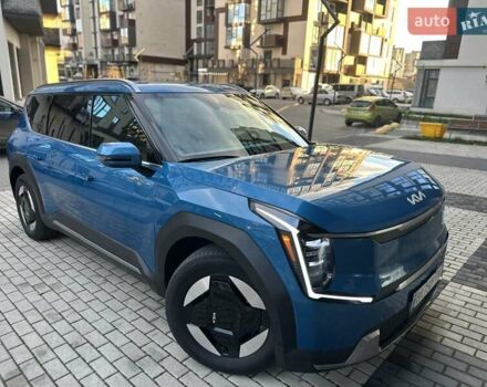 Синий Киа EV9, объемом двигателя 0 л и пробегом 33 тыс. км за 43990 $, фото 1 на Automoto.ua