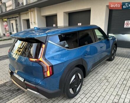 Синий Киа EV9, объемом двигателя 0 л и пробегом 33 тыс. км за 43990 $, фото 9 на Automoto.ua