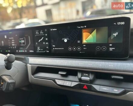 Синий Киа EV9, объемом двигателя 0 л и пробегом 33 тыс. км за 43990 $, фото 14 на Automoto.ua