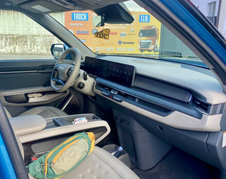 Синий Киа EV9, объемом двигателя 0 л и пробегом 32 тыс. км за 43500 $, фото 11 на Automoto.ua