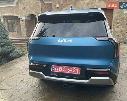 Синий Киа EV9, объемом двигателя 0 л и пробегом 12 тыс. км за 43999 $, фото 5 на Automoto.ua