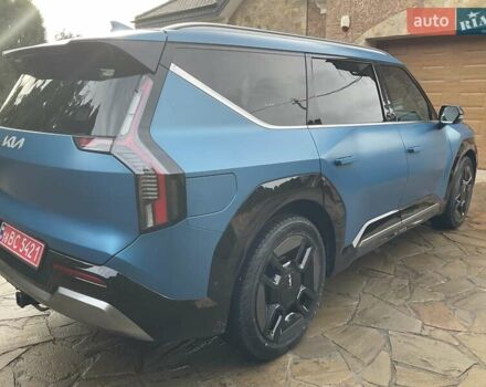 Синий Киа EV9, объемом двигателя 0 л и пробегом 12 тыс. км за 43999 $, фото 4 на Automoto.ua