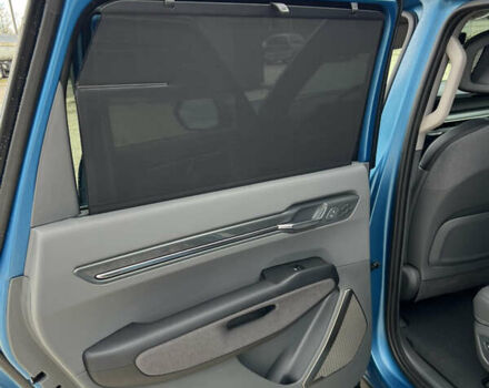 Синий Киа EV9, объемом двигателя 0 л и пробегом 7 тыс. км за 49999 $, фото 31 на Automoto.ua
