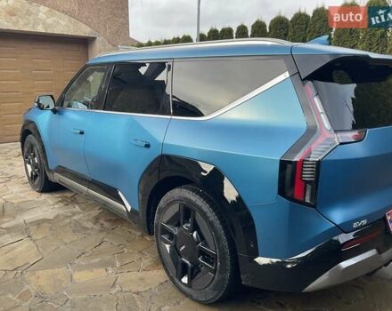 Синий Киа EV9, объемом двигателя 0 л и пробегом 12 тыс. км за 43999 $, фото 7 на Automoto.ua