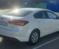 Білий Кіа K3, об'ємом двигуна 1.59 л та пробігом 203 тис. км за 12000 $, фото 4 на Automoto.ua