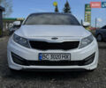 Белый Киа K5, объемом двигателя 2 л и пробегом 400 тыс. км за 8600 $, фото 2 на Automoto.ua
