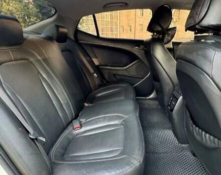 Белый Киа K5, объемом двигателя 2 л и пробегом 280 тыс. км за 8600 $, фото 20 на Automoto.ua